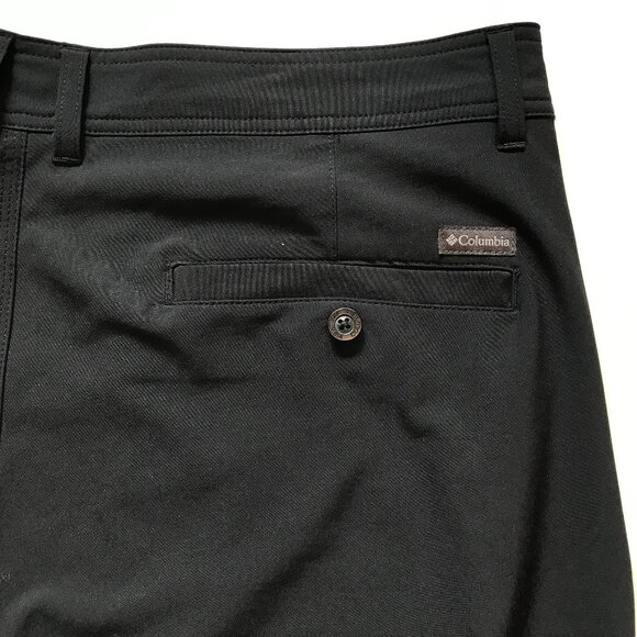 Columbia Regular Fit Flat Front Hybrid Shorts Mens 38 Black 10" Inseam Polyester - Picture 8 of 9